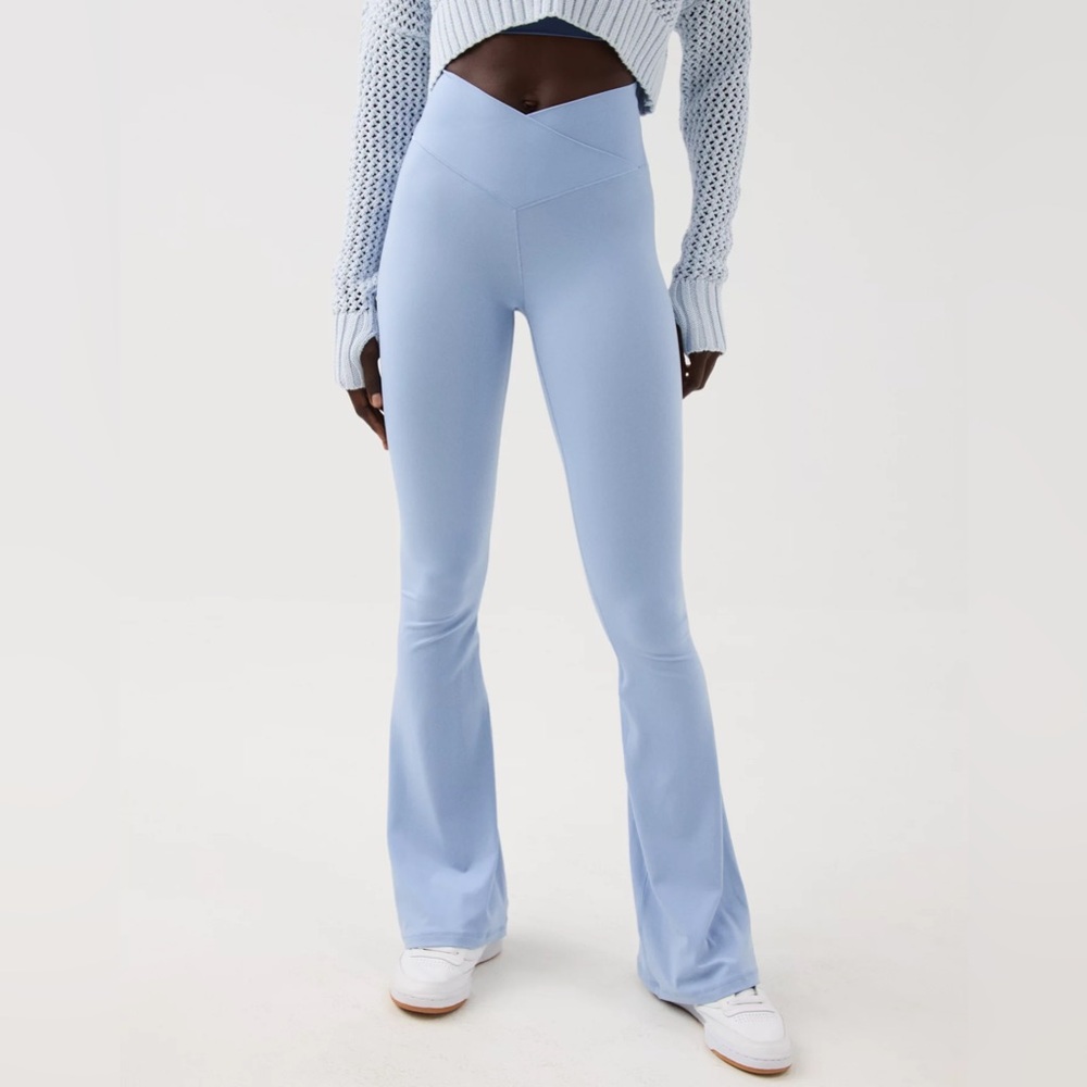 NWT! OFFLINE By Aerie Real Me High Waisted Crossover Flare Leggings size Large